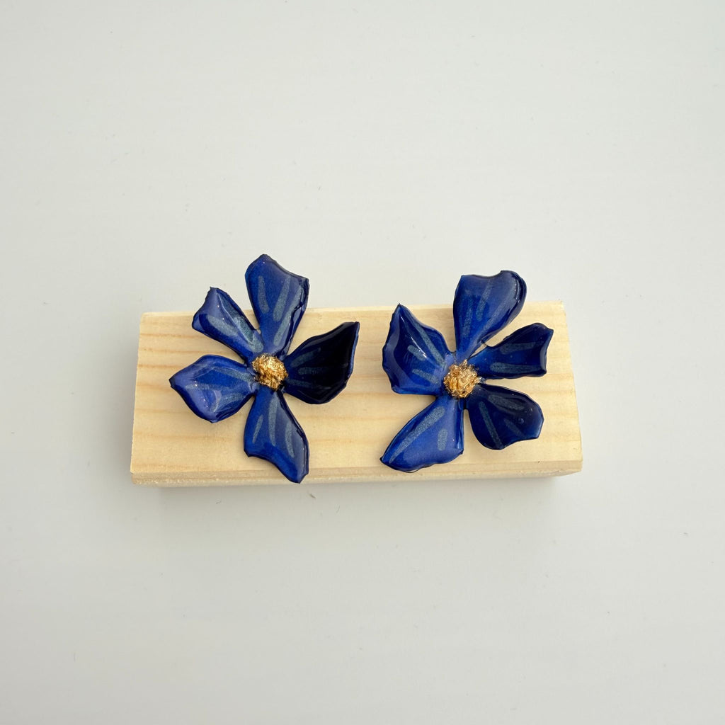 Brincos Spring Feels médio azul | Andreia Hoffmann