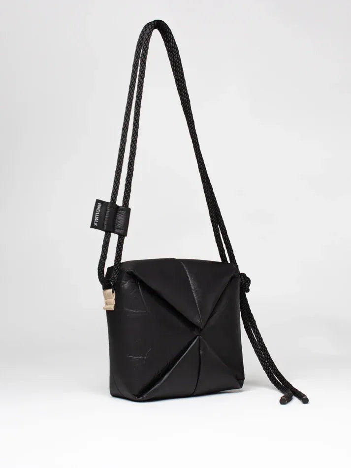 Ātoi Cubic Bag  Noir | BirdWalk Design