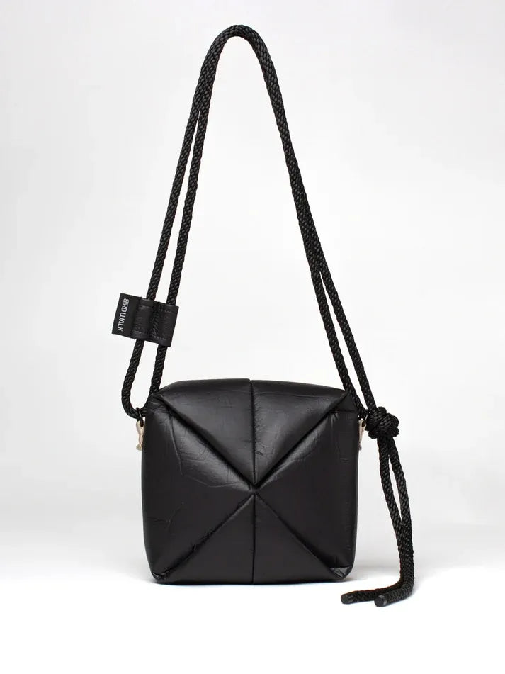 Ātoi Cubic Bag  Noir | BirdWalk Design