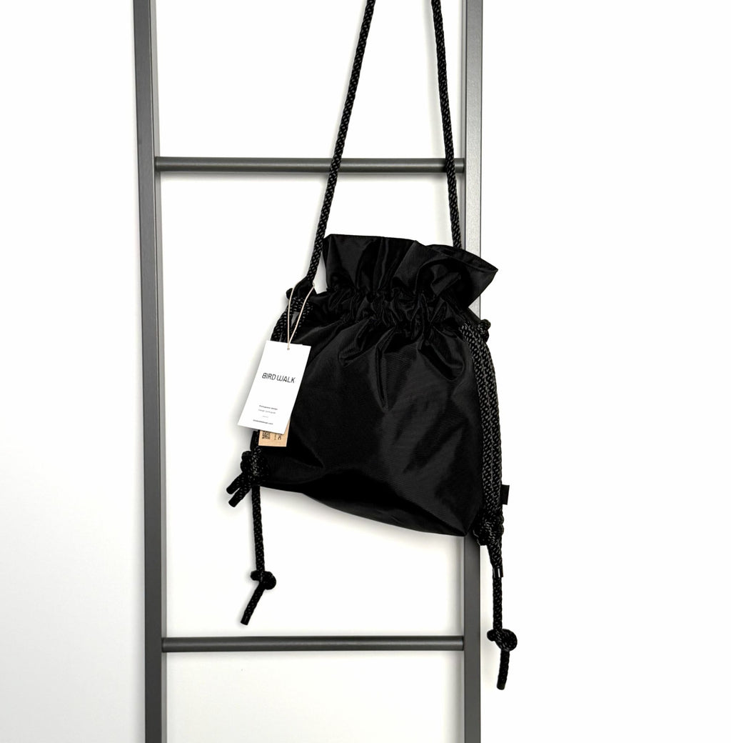 Soui preto | Bird Walk Design