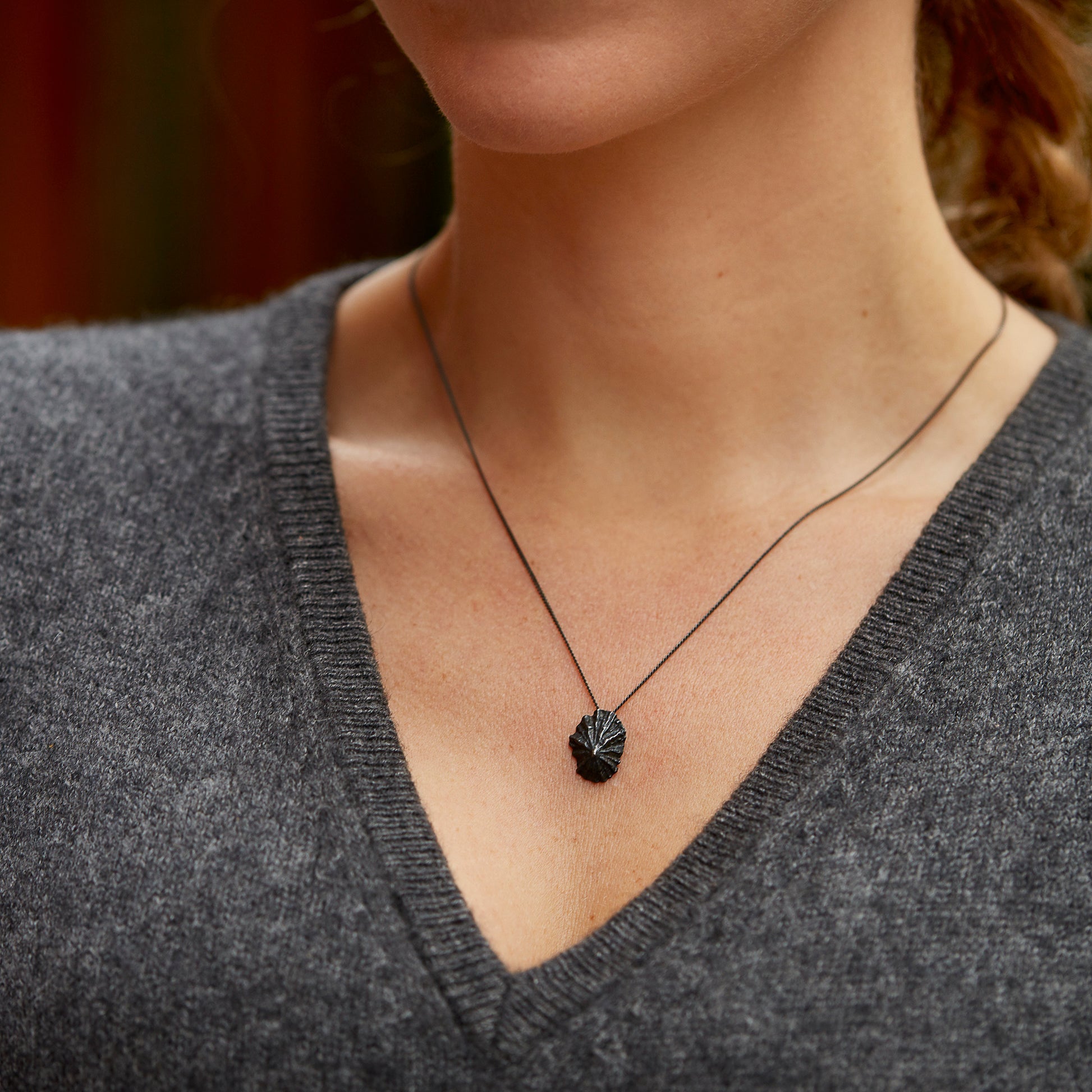 Colar Patella Macro oxidado | Tania Gil Jewelry