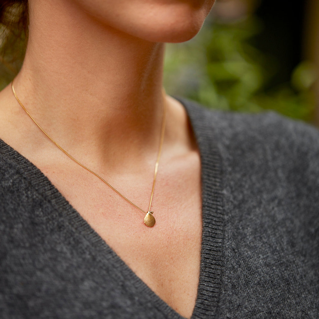 Colar Vieira Micro dourado | Tania Gil Jewelry