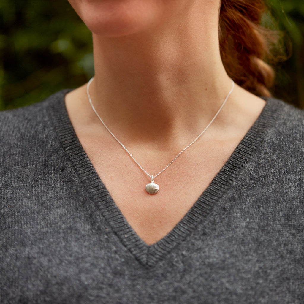 Colar Cardiidae Micro prateado | Tania Gil Jewelry