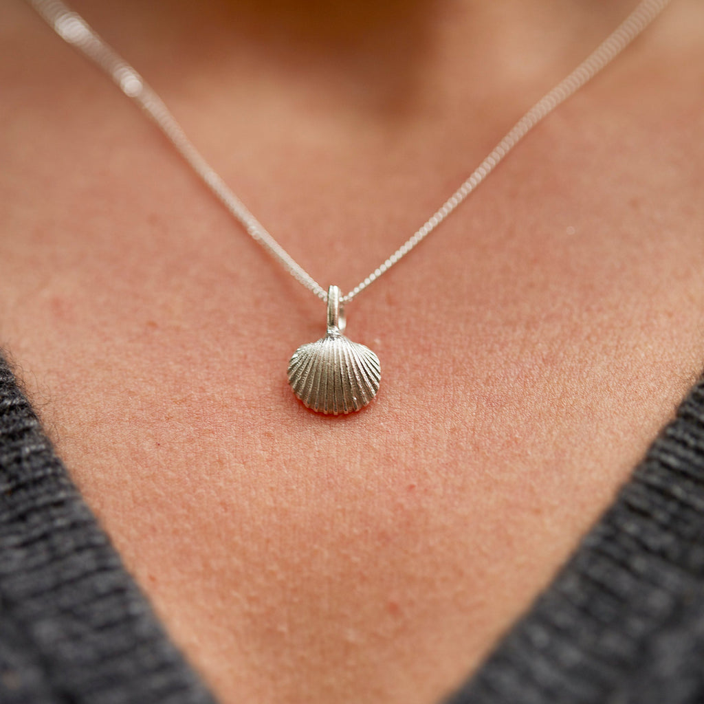 Colar Cardiidae Micro prateado | Tania Gil Jewelry