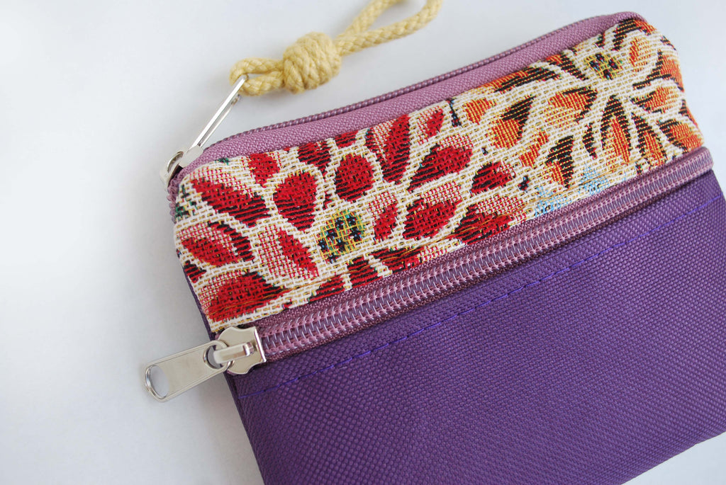 Porta-moedas padrão floral, tela roxa | Joana Candeias