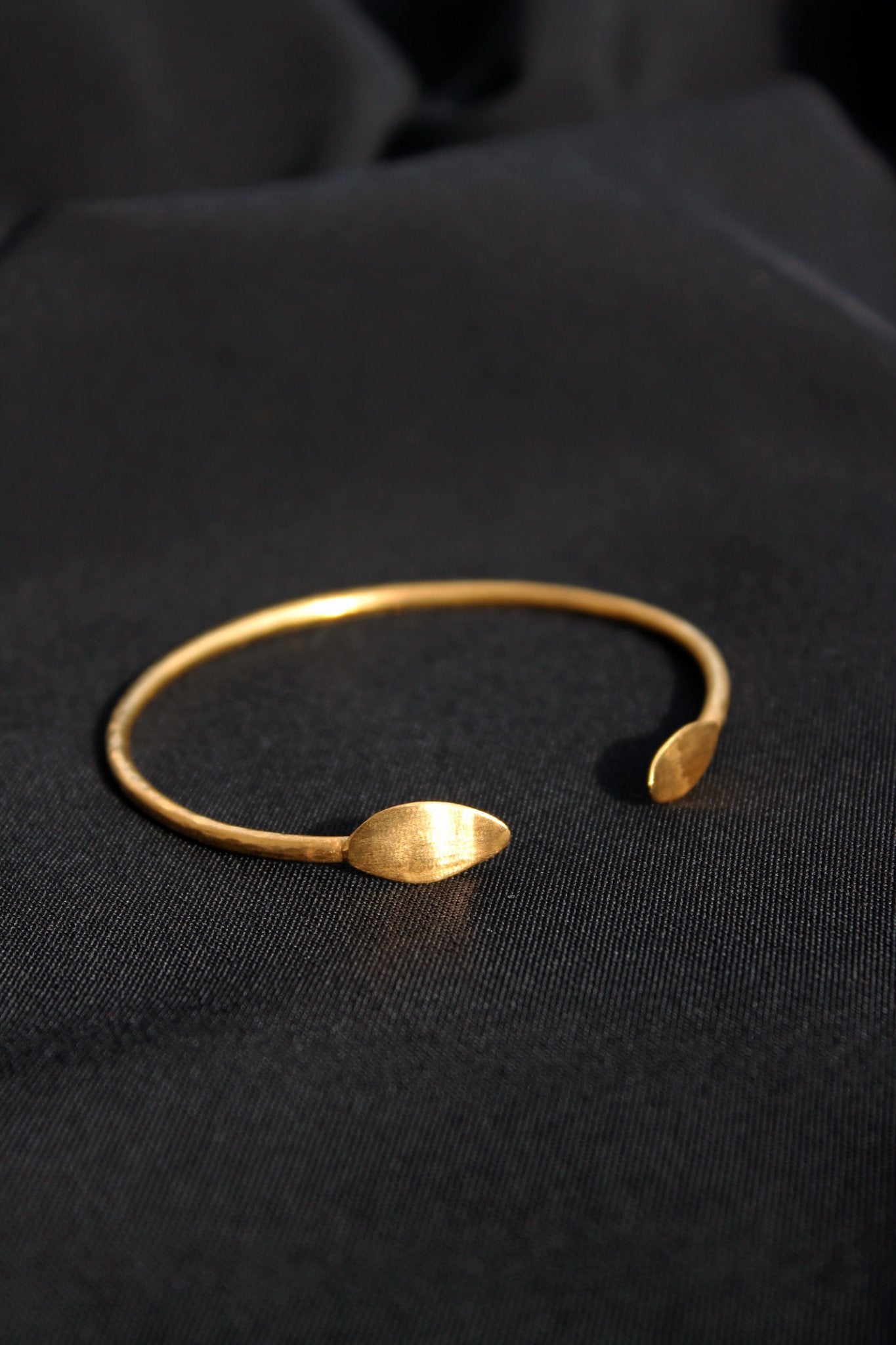 Pulseira Oliva Folha dourada | Eva Sal