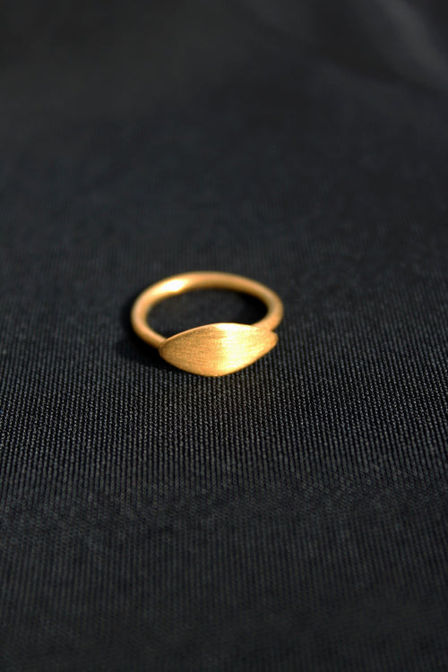 Anel Oliva Folha pequeno dourado | Eva Sal