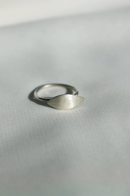Anel Oliva Folha pequeno prateado | Eva Sal