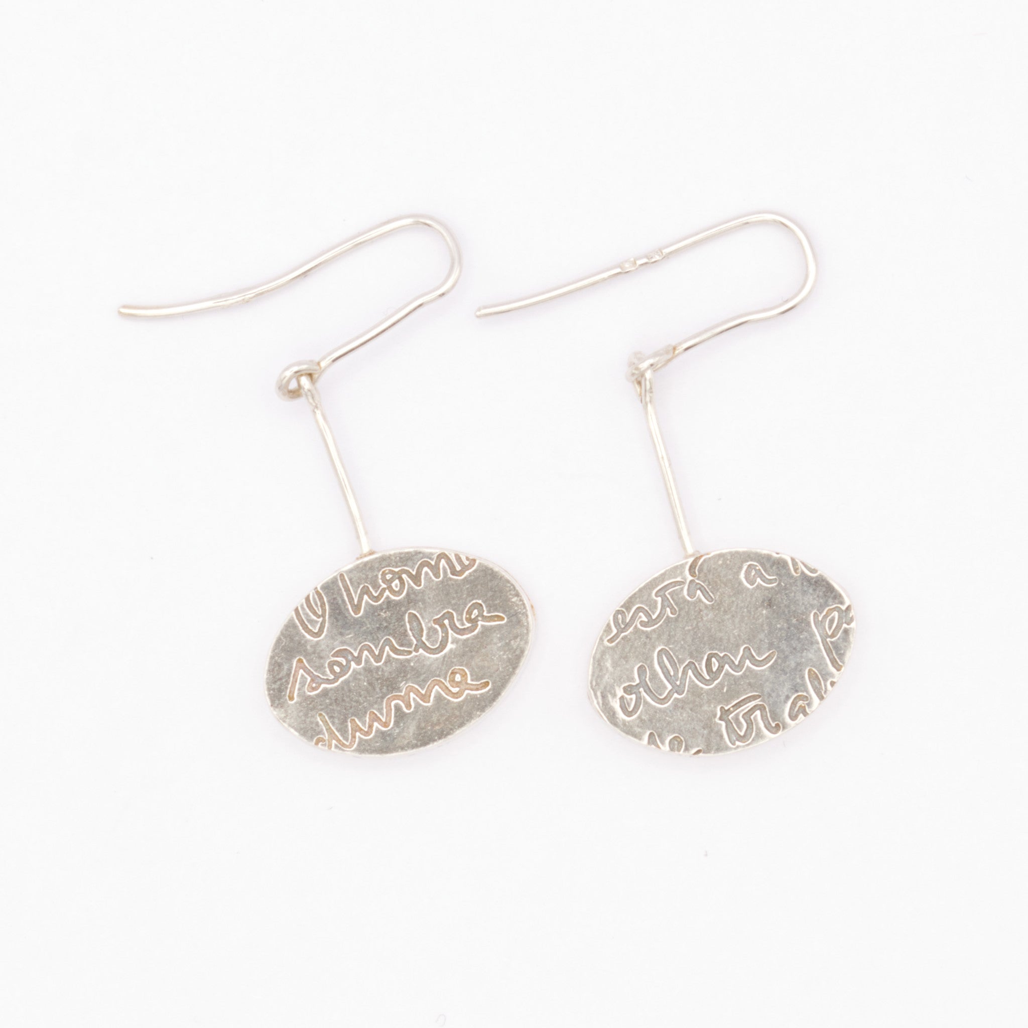 Brincos Vestígios da Memória gravura 4 prateado | Inês Almeida