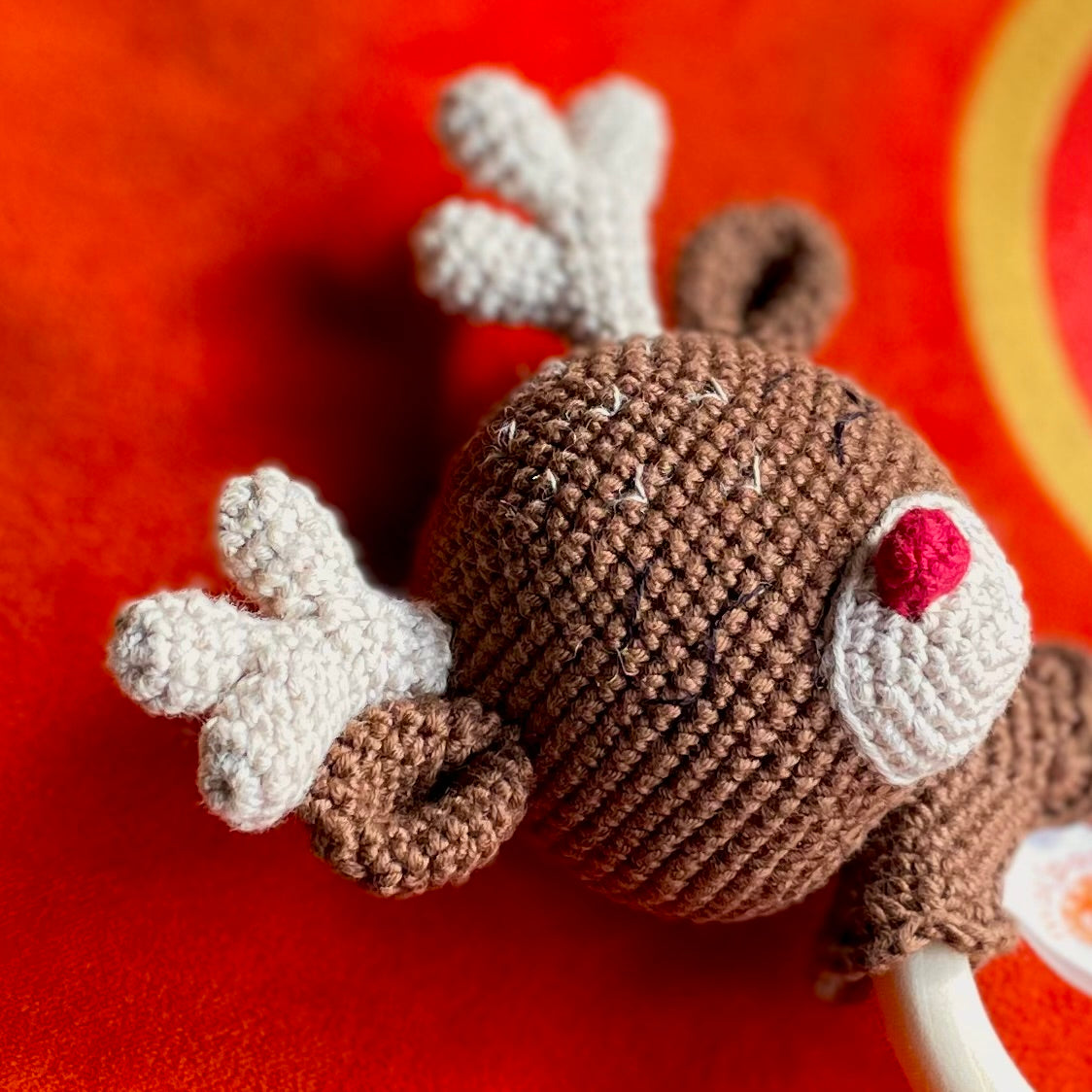 Mordedor Rena Rita chocolate Amigurumi | Matipatipa