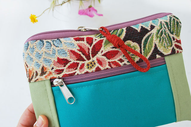 Bolsa de mão padrão floral, tela azul turquesa e verde | Joana Candeias