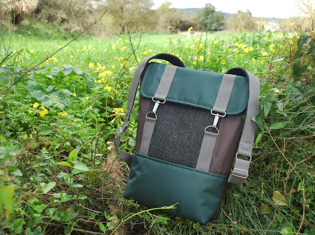 Mochila grande padrão espinhado, tela verde e castanho | Joana Candeias