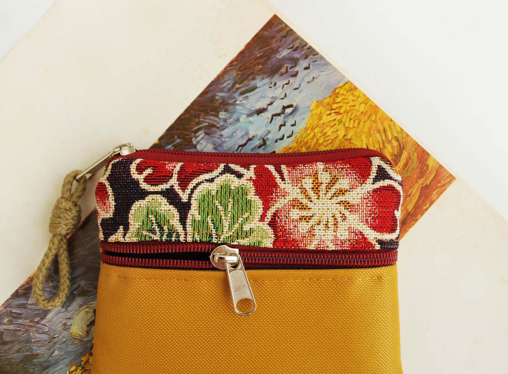 Porta-moedas padrão floral, tela amarela | Joana Candeias