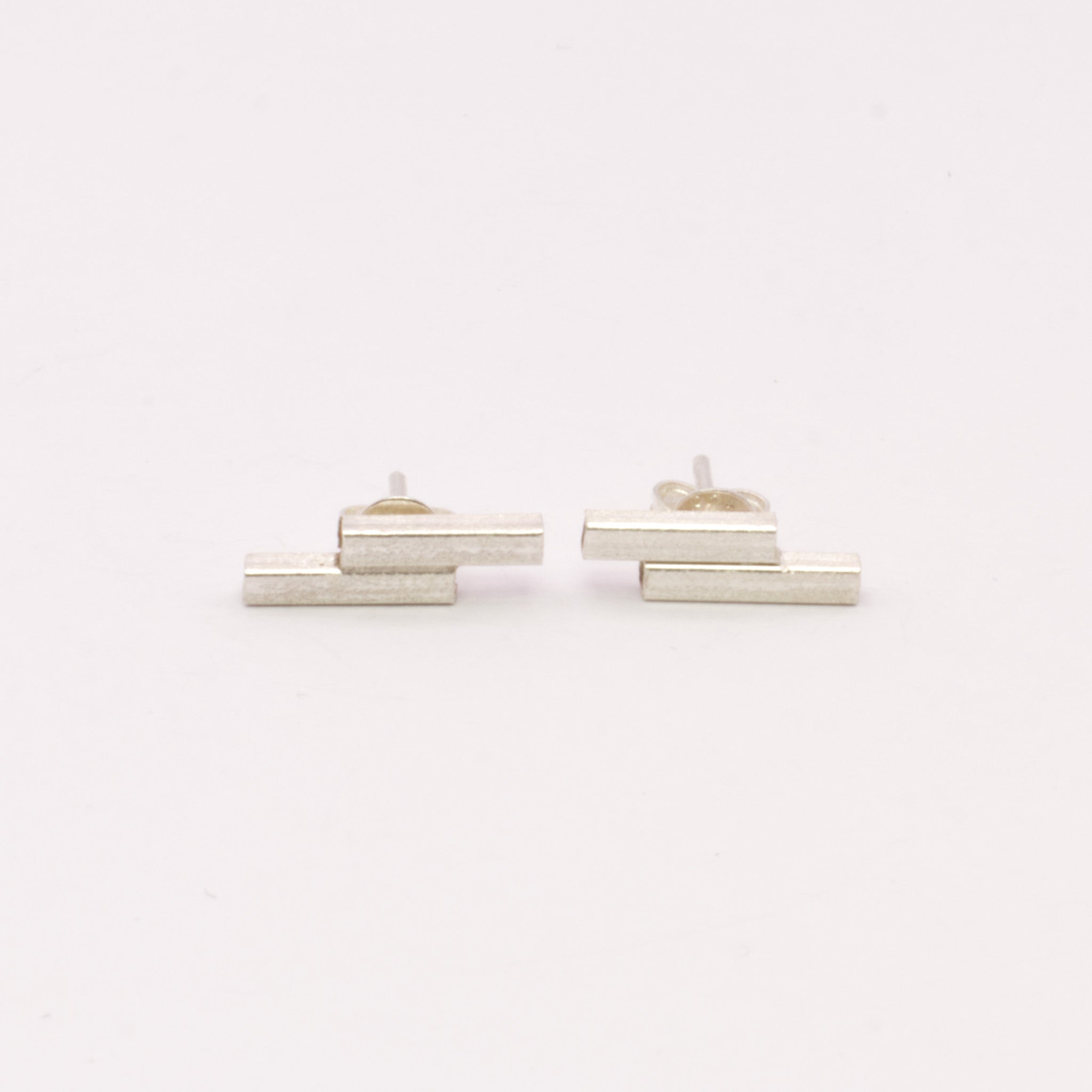 Brincos Geométricos prateados | JDS