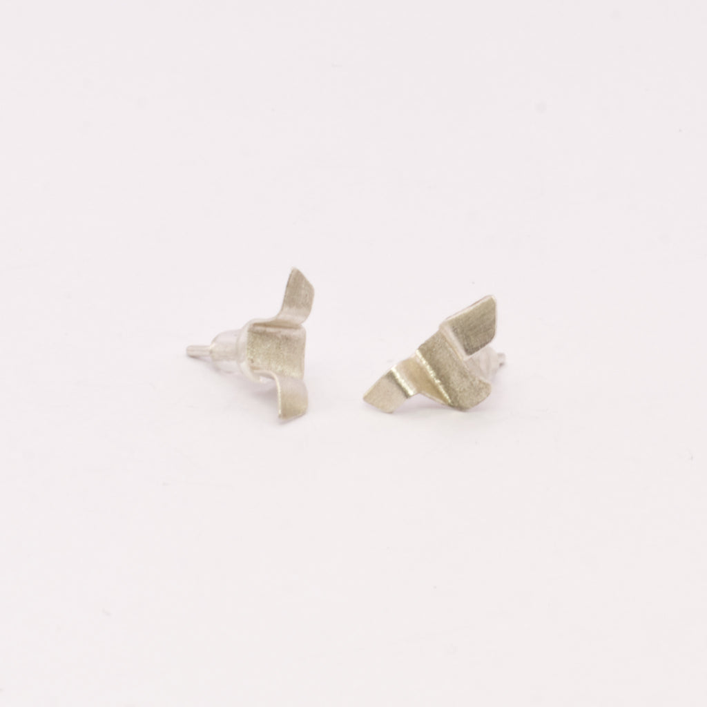 Brincos Origami mini prateados | JDS