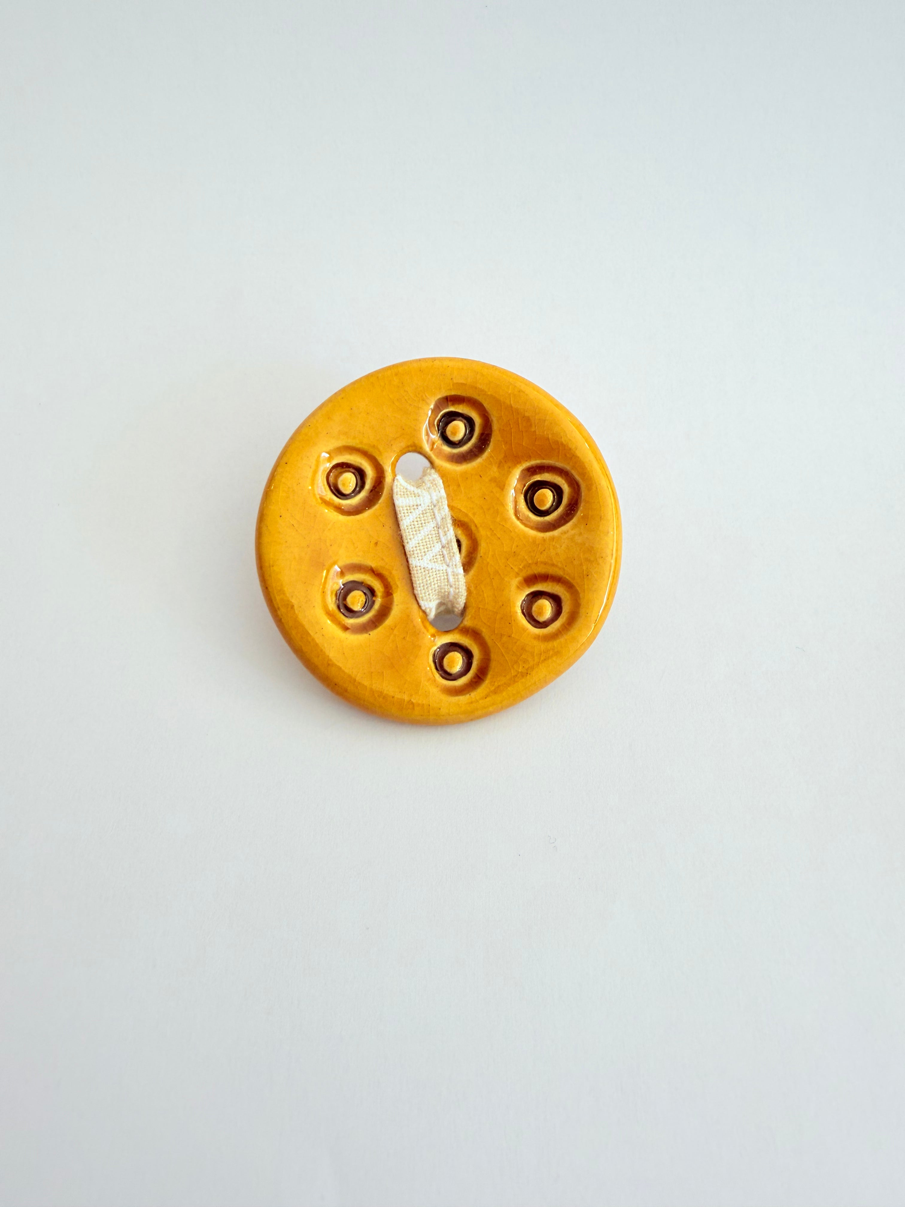 Pregadeira Botão mel | Pássaro de Seda