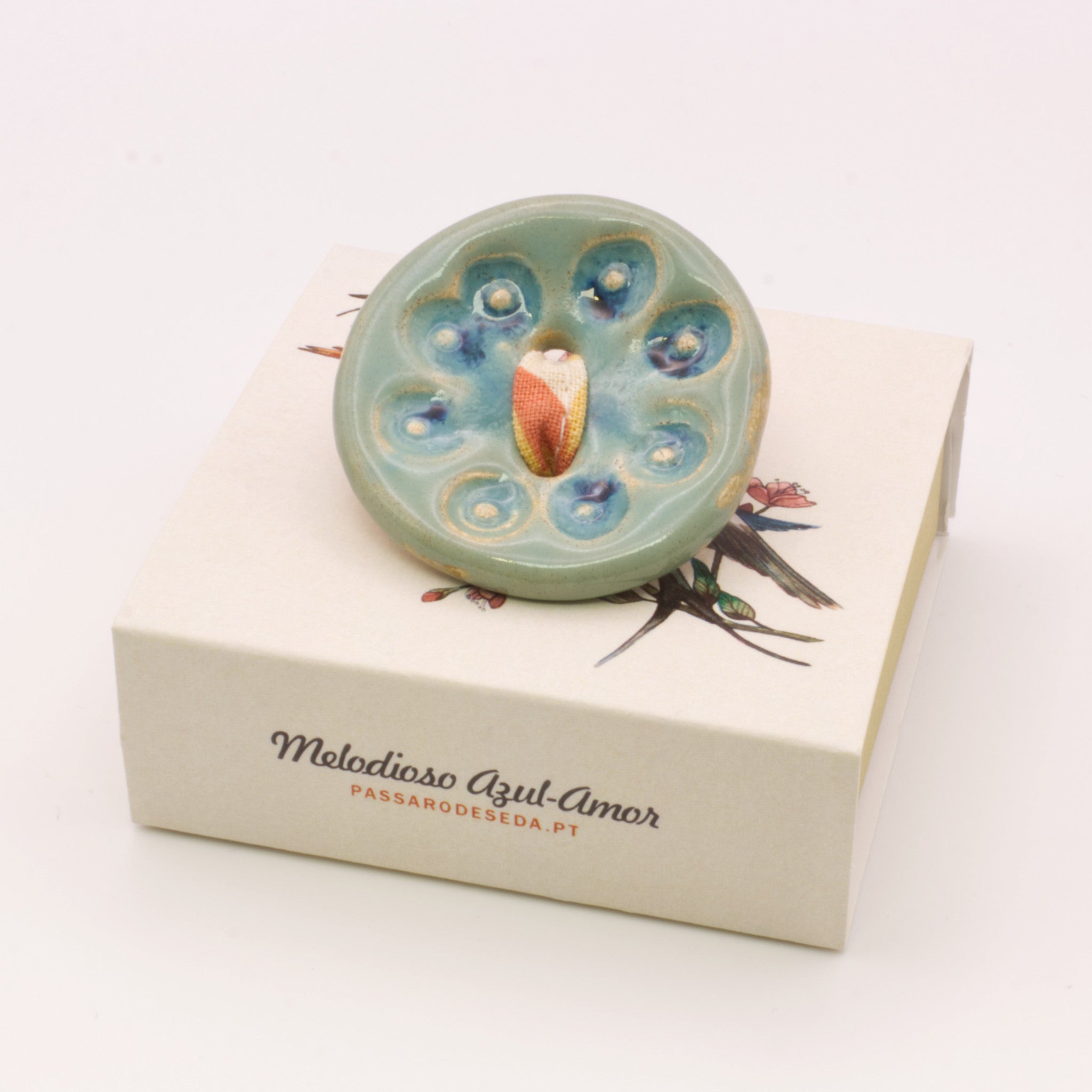 Pregadeira Botão azul | Pássaro de Seda