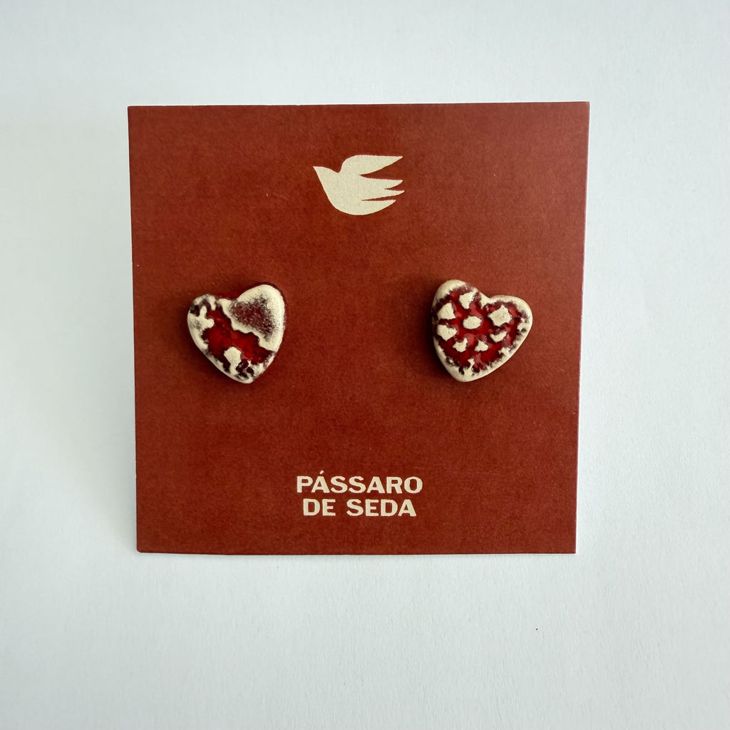 Brincos Mini Coração vermelho | Pássaro de Seda