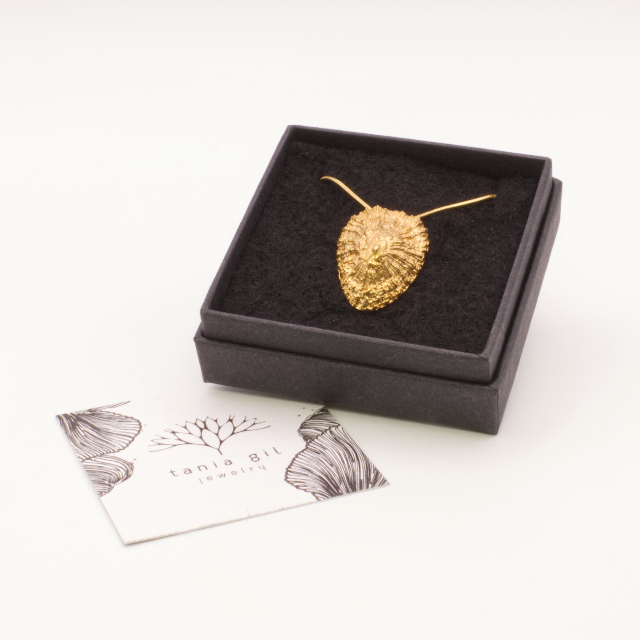 Colar Patella Grande dourado | Tania Gil Jewelry