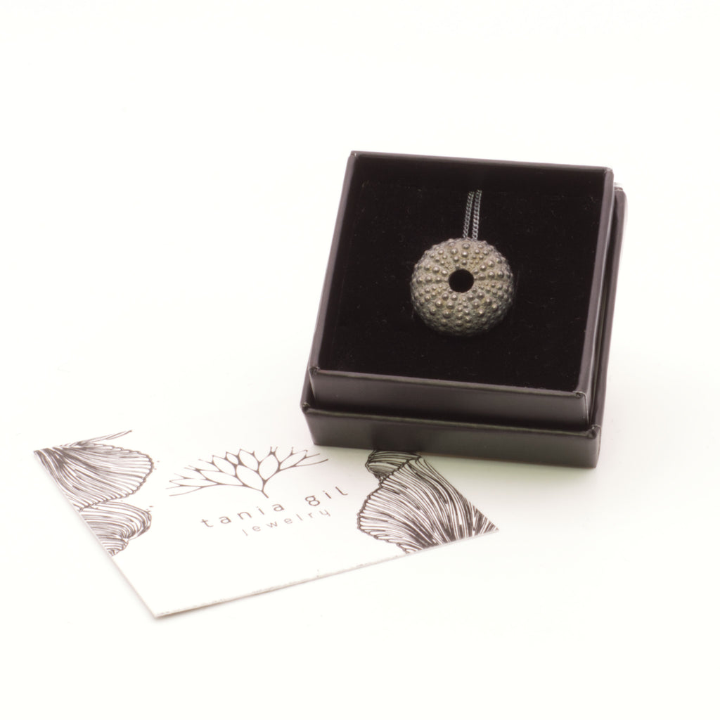Colar Sea Urchin oxidado | Tania Gil Jewelry